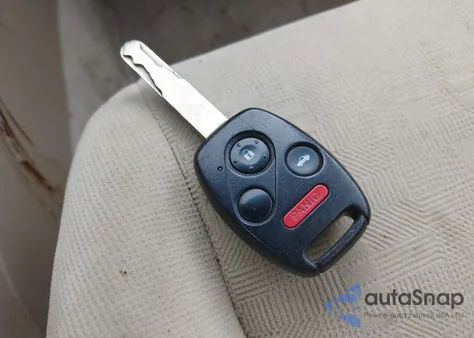 2004 Honda Accord 2.4 Ex z USA, uszkodzony, nr VIN 1HGCM56684A042833